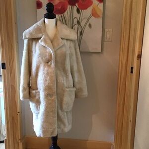 Vintage Women's Cream Faux Fur Coat